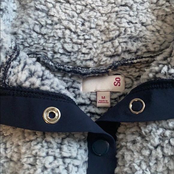 NWT Sherpa pull over - Picture 2 of 3